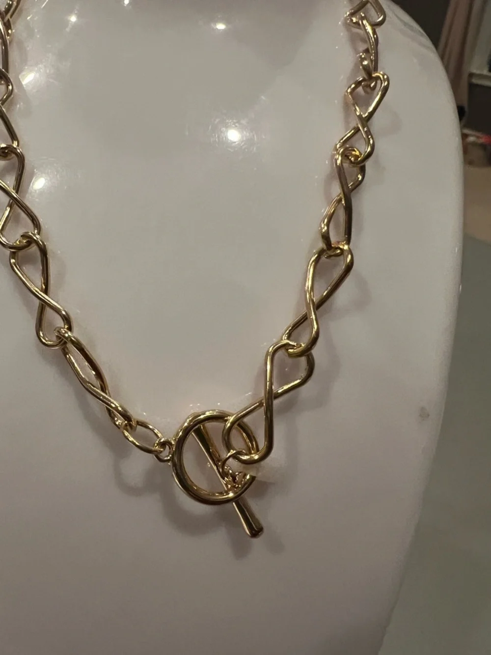 Forever 21 NWT Gold Toggle Link Necklace – Women’s Jewelry